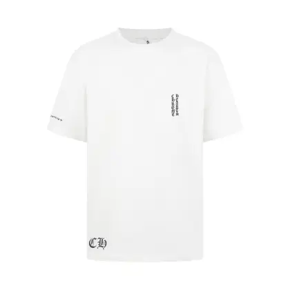 Chrome Hearts 克罗心梵文大十字架短袖T恤 原版开发,面料采用26织220克全棉材质,磨毛处理 上身亲肤,印花采用高温油墨印花工艺,印花面积颜色极为复杂,整体走线平直细腻,面料舒适柔软,颜色一致无色差,能与同款搭配营造时尚造型,驾驭各种场合,定制辅料,三标齐全,男女同款. 颜色:黑色 白色